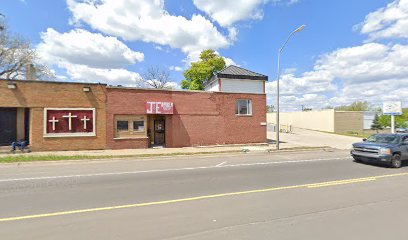 J & E Barber Shop