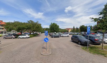 Vaktgatan 15 Parking