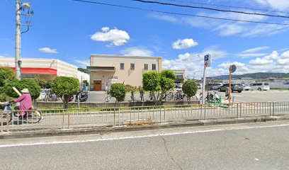 （株）伊勢津ドライ 万代南花屋敷店