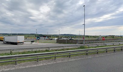 Westautobahn Parking