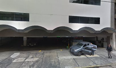 Garage y Estacionamiento 'Prada'