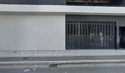 九州三菱自動車整備工場