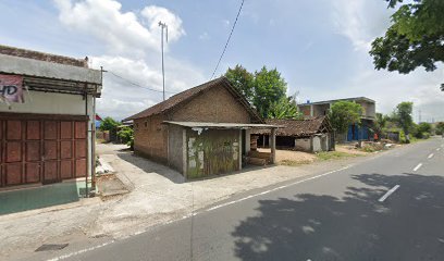 Toko Kayu & Pengergajian Kayu BERKAH JAYA