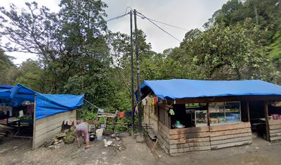 Warung kopi dan cucian air gunung