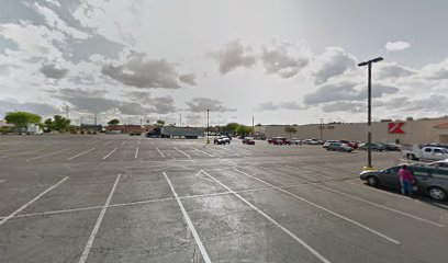 Mariposa Shopping Center Parking lot