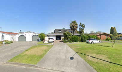 Mr Green Hawkes Bay - Lawnmowing & Window Cleaning