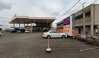 （株）マルナカ自動車 車両展示場