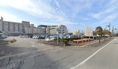 黒部市民病院駐車場