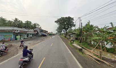 Warung makan 'Bu Fu'ah' + Tambal ban 24 jam