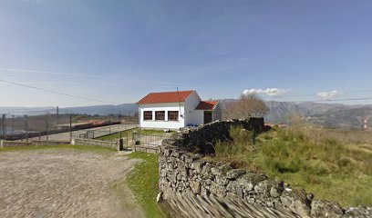 Escola Primária da Botica e Santa Leocádia - Ruivães