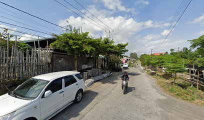 Kantor dan gudang Air mineral Santri Bali