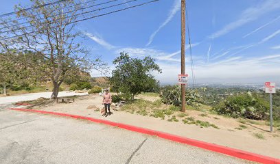 Fryman Canyon Loop Trailhead