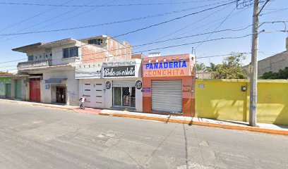 Dra. Celia Vazquez Tuxpan, Dentista - Odontólogo