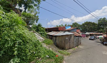 Penjual Pot Bunga