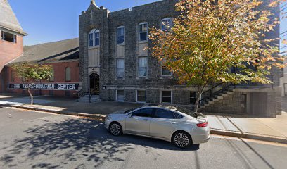 Lilly's Place - Food Distribution Center