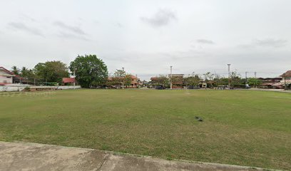 สนามกลางหมู่บ้าน