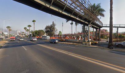 Puente de la nueva escuela de koma