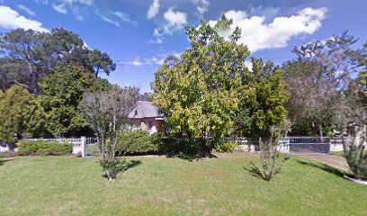 Worm Hole Garden Cottage