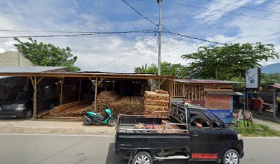 Penjualan kayu bangunan