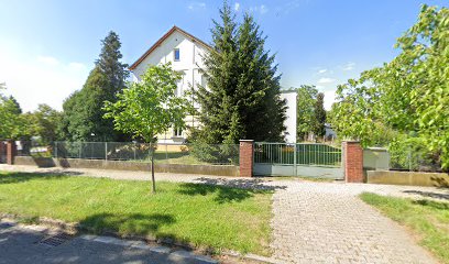 Základní škola a Mateřská škola, Hradec Králové - Kukleny, Pražská 198 - Školní jídelna - výdejna