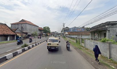 Stickereaktor 1(pasang scotlet & kaca film mobil)