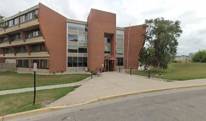 Oak Court Apartments