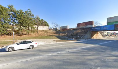 Bathurst St at CN Rail Bridge (North of Crestwood Rd)