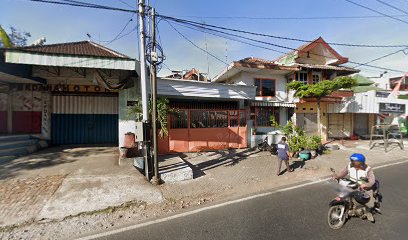 Rumah Cukur Iwan