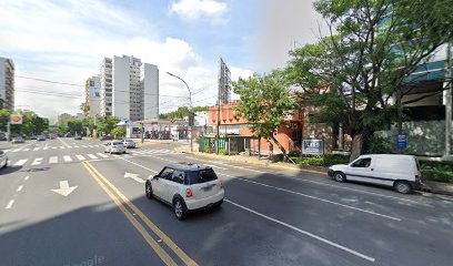 Avenida del Libertador General San Martín 2402-247