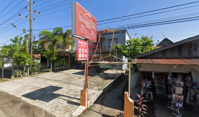 RedDoorz Syariah Near Tugu Kandangan