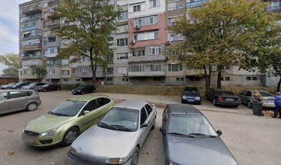 ул. „Христо Ботев“ 77 Parking