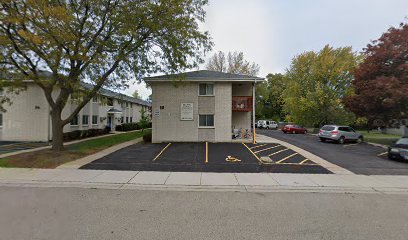 Meade Court Apartments