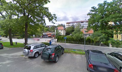 Lövlundsvägen 18-22 Parking