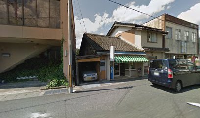 シオミ時計メガネ店