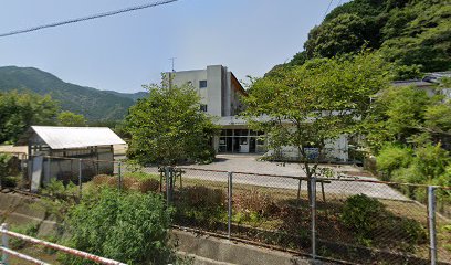須崎市立新荘小学校
