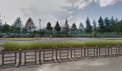 湯沢中央公園テニスコート