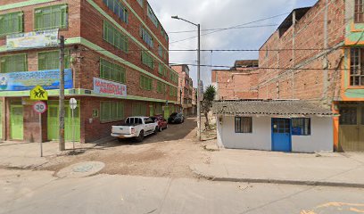 COLEGIO ALEJANDRO MAGNO PATIO BONITO