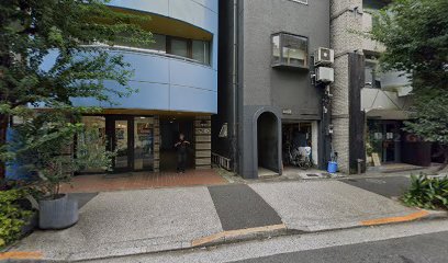 筒見工務店