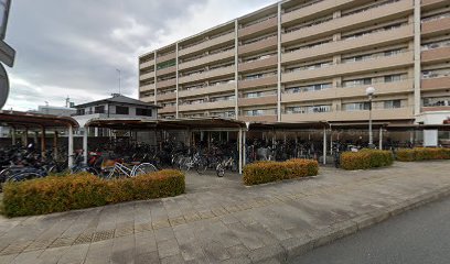 波多江駅前自転車駐車場