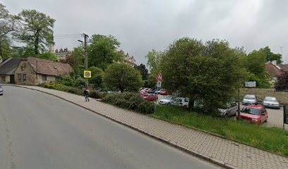 Zahájská 433 Parking