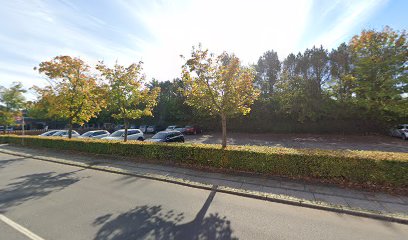 Stationsvej 34 Parking