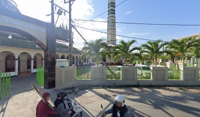 Parkiran Masjid Nurul Hijrah