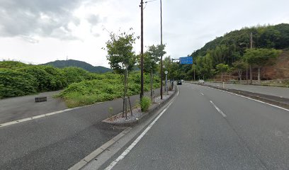 競馬場北口