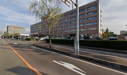 秋田県庁舎駐車場