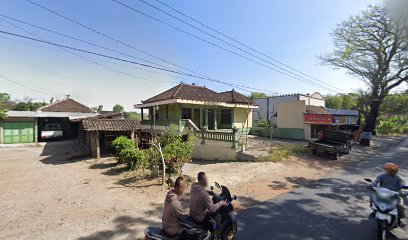 Bebek & Ayam Goreng Enggal Roso