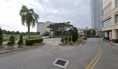 Island Plaza