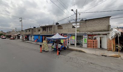 Pollería y venta de agua Bonafont