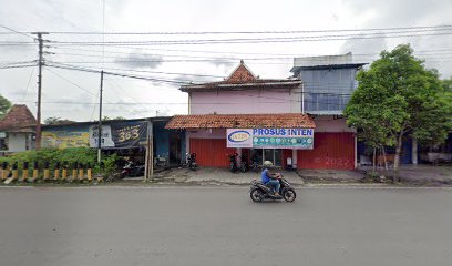 gang DPR( daerah pinggir rel kereta api)