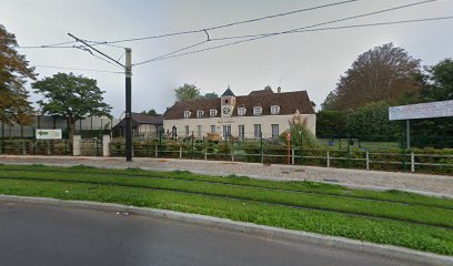 Petit Château