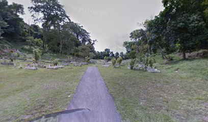 Tanah Perkuburan Islam -Kubur Tinggi Kampung Ladang